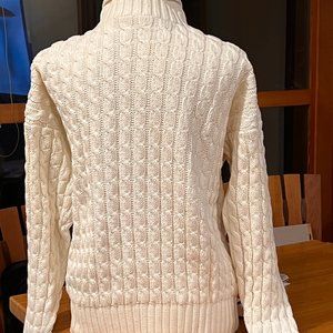 GAP Cable Knit Sweater Medium